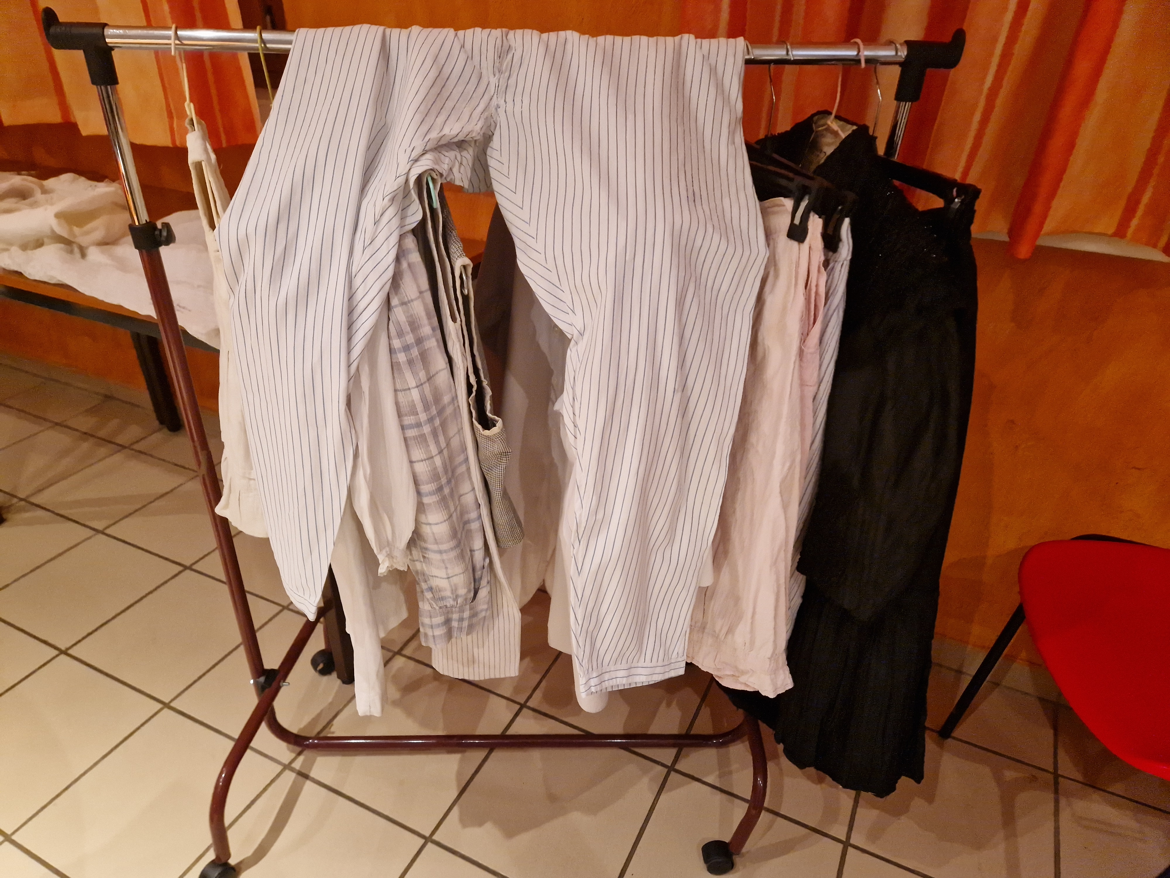 Les tissus et vêtements ont réuni